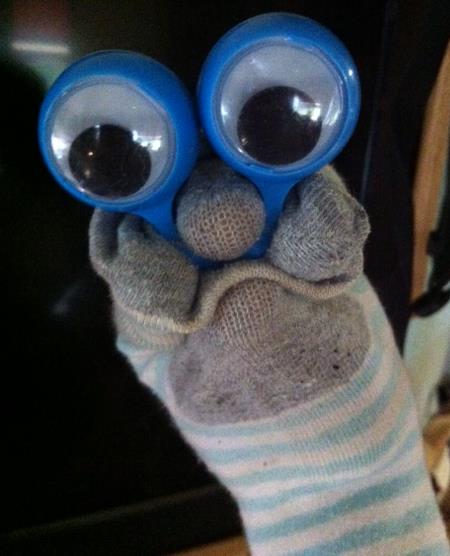 Googly Eye Ring Puppet